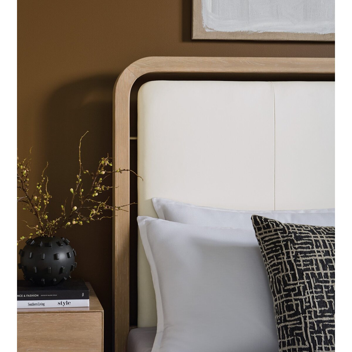 ba96c529027b848a1ee00a5fa6a05c7f Banyon Bay Upholstered Beds - Image 1