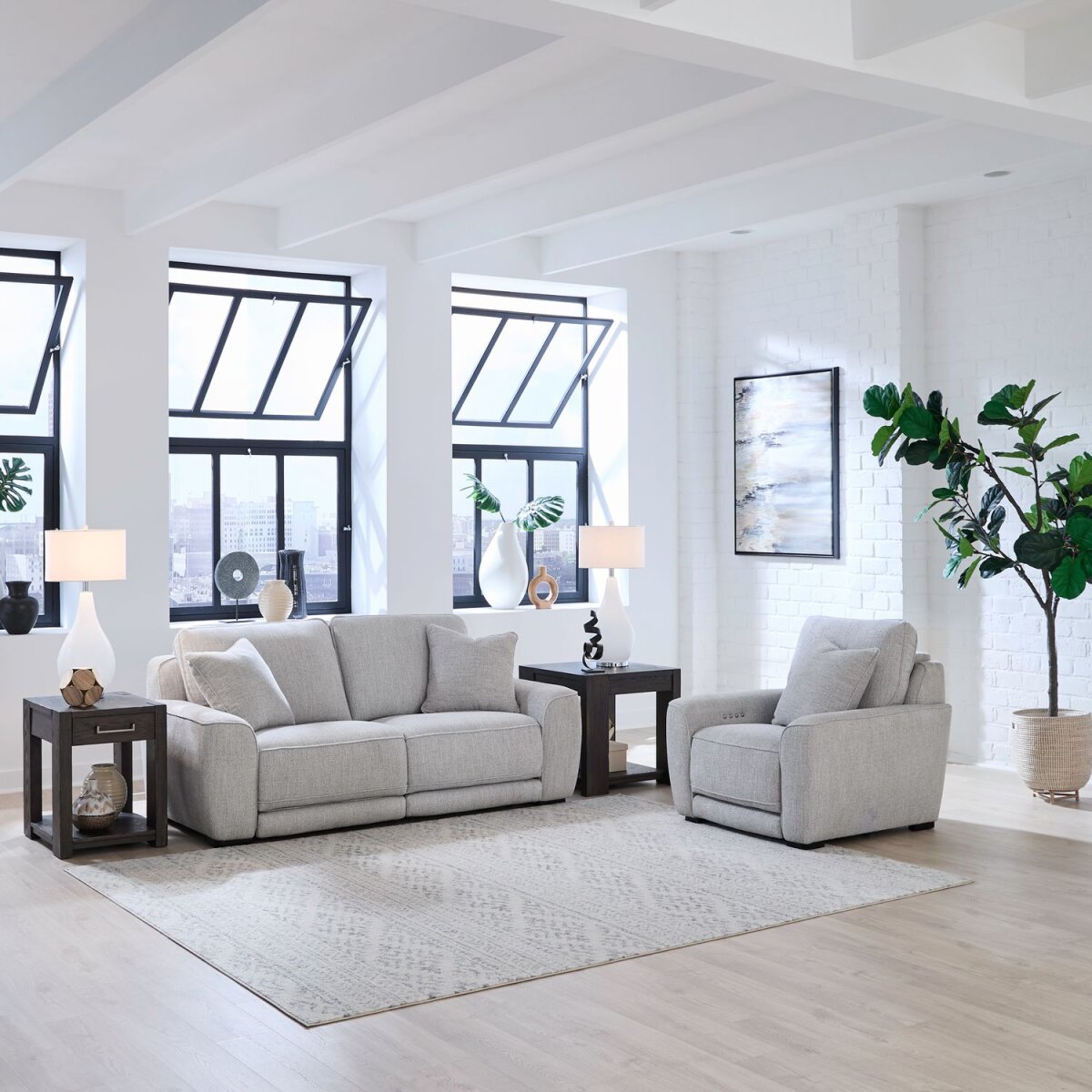 d73fb9cc40667c7d852d7220b1919984 Sofa & Recliner - Image 1