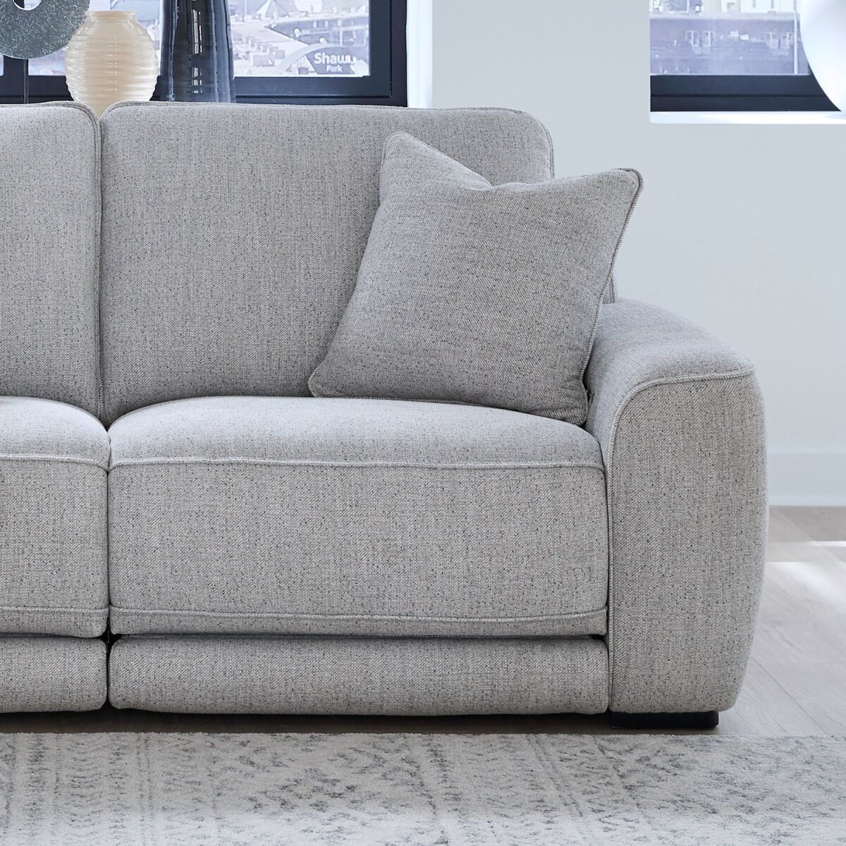 df0b030963cfc7c51904af69de21788d R Arm Recliner P2 & ZW - Image 1