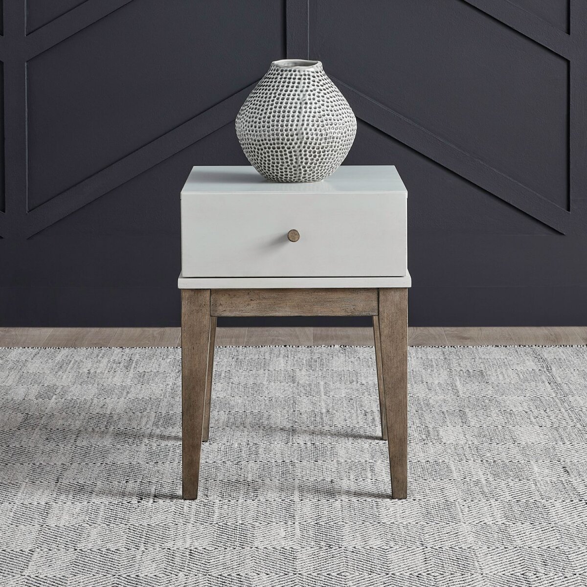 ea9690c89f7c1bf8f893783365dacf4b Chairside Table - Image 1