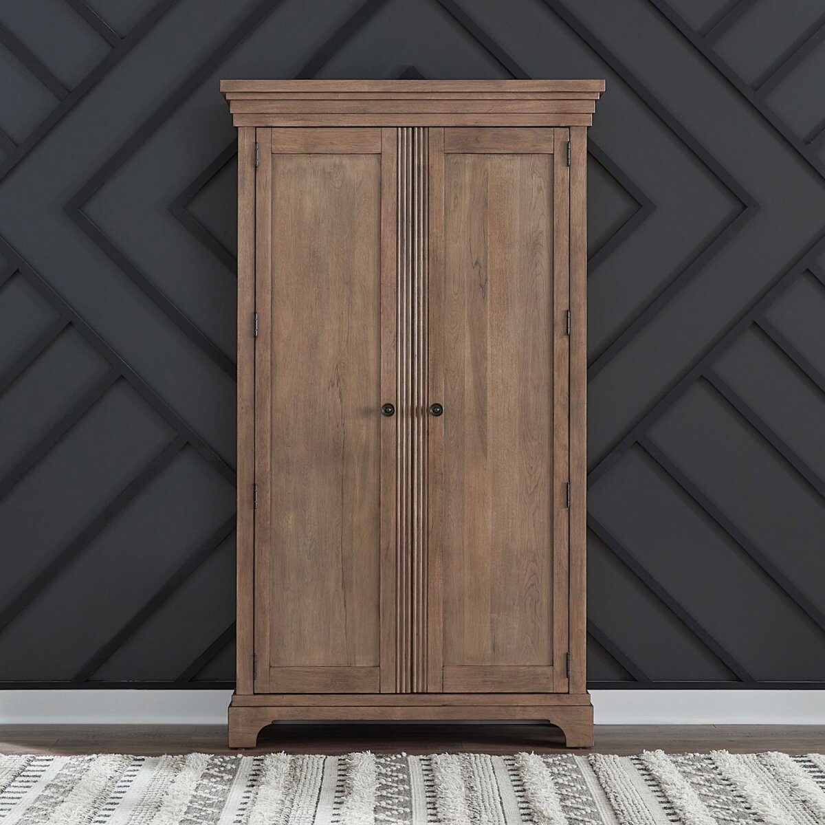 ed293cd969e1048dfcaa905accedd77c Armoire - Image 1