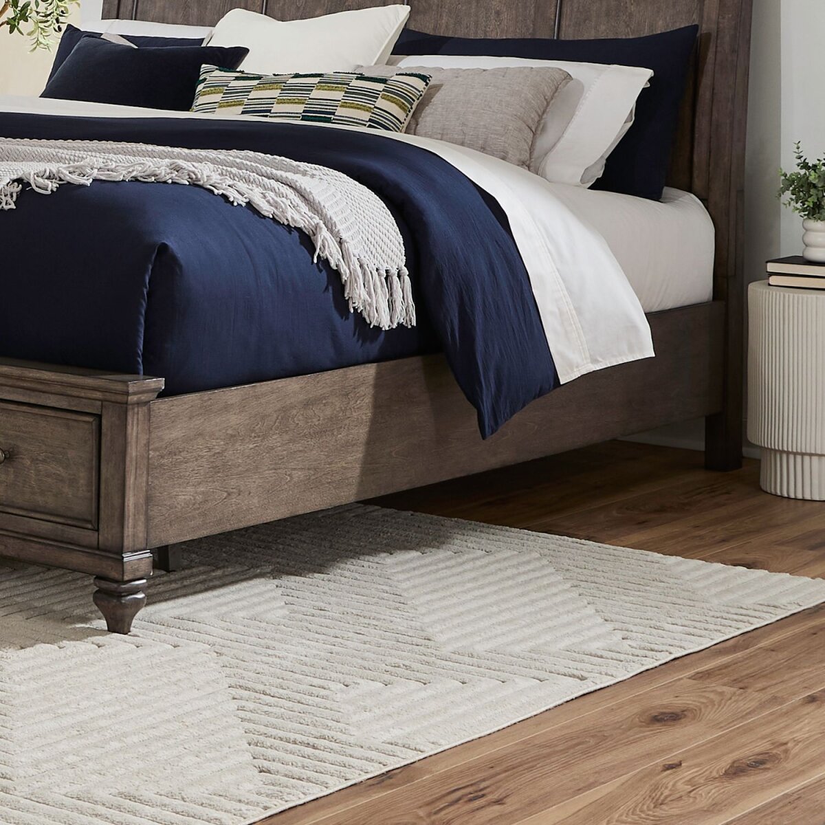 f541cd0c92788de55e42b5f5578c0aa1 Storage Bed Rails - Image 1