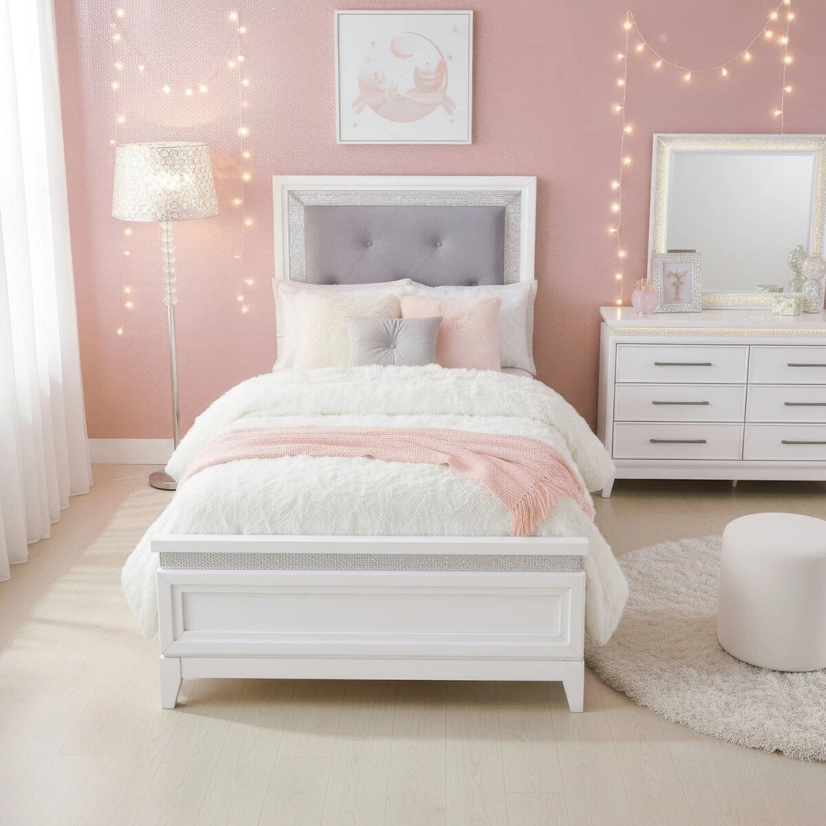 2c9040c2f5d73e4c621fc07d82e6d90a Full Uph Bed, Dresser & Mirror - Image 1