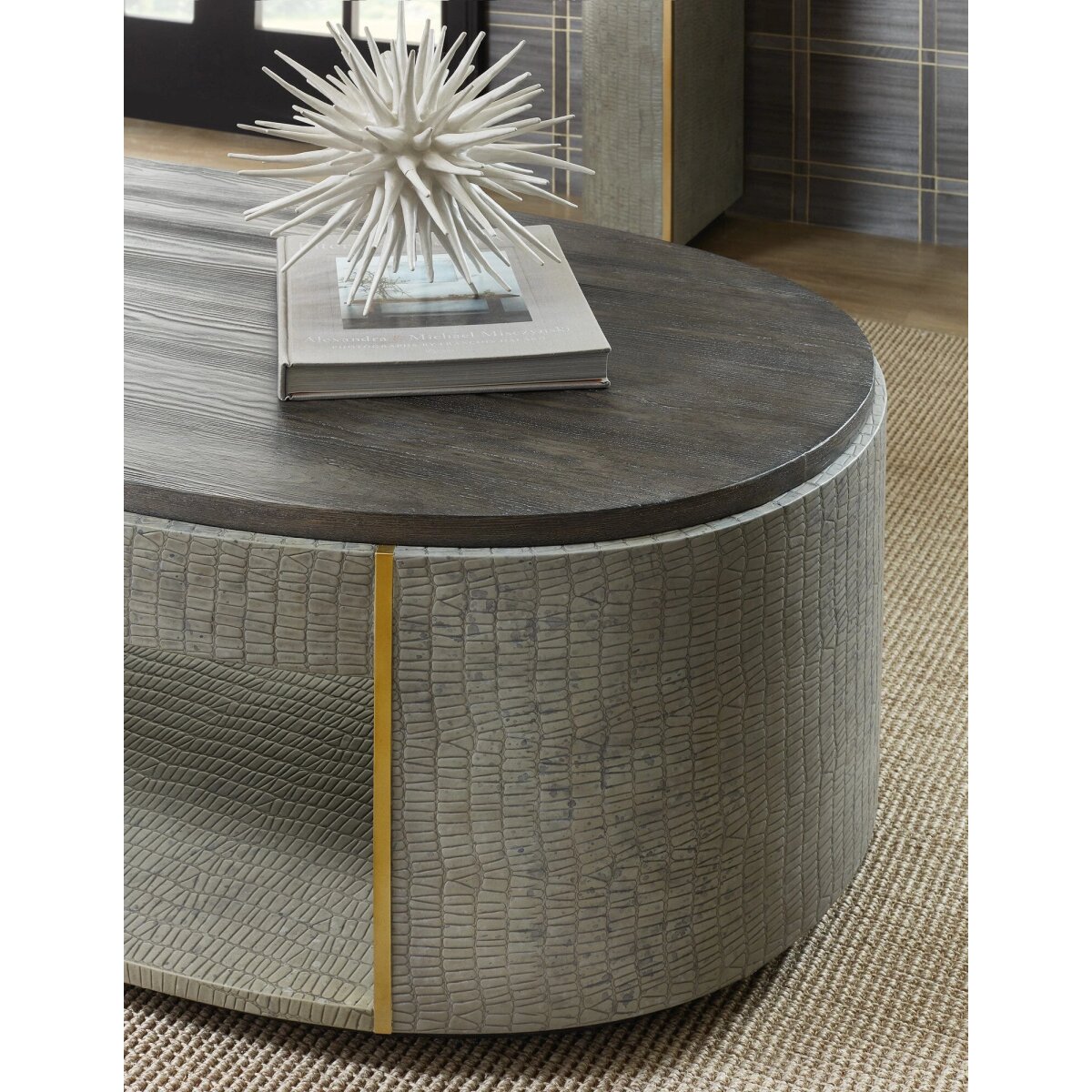 825ce8c25985e1c0b096512de9d9e94e Melange Dylian Coffee Table - Image 1