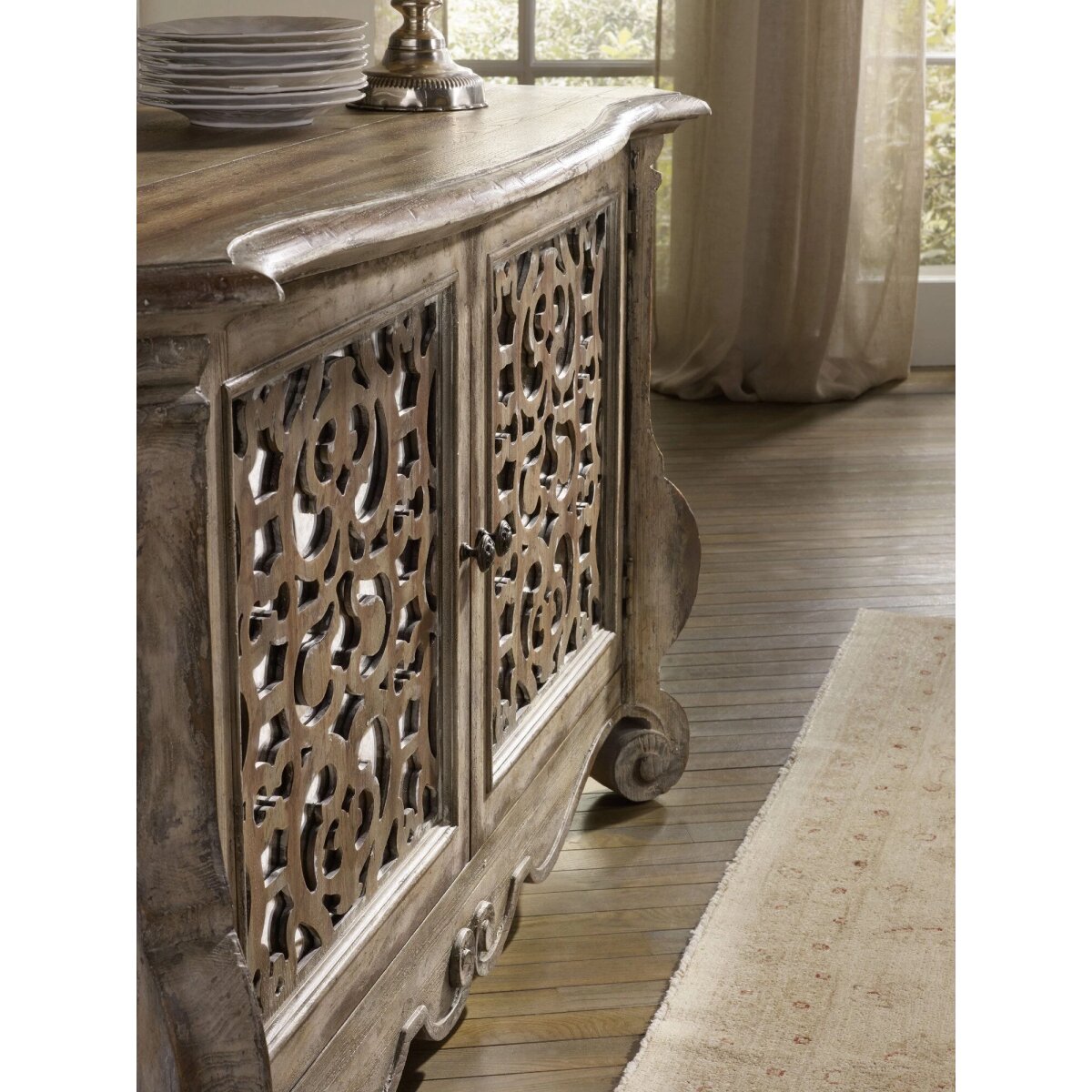 874e79d91b54b8aa2d211b3d11b57208 Chatelet Buffet - Image 1