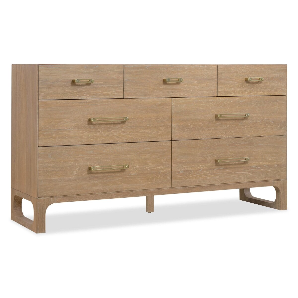 9a8c3be35d2006cc1bbd373112e35a7b Banyon Bay Seven Drawer Dresser - Image 1