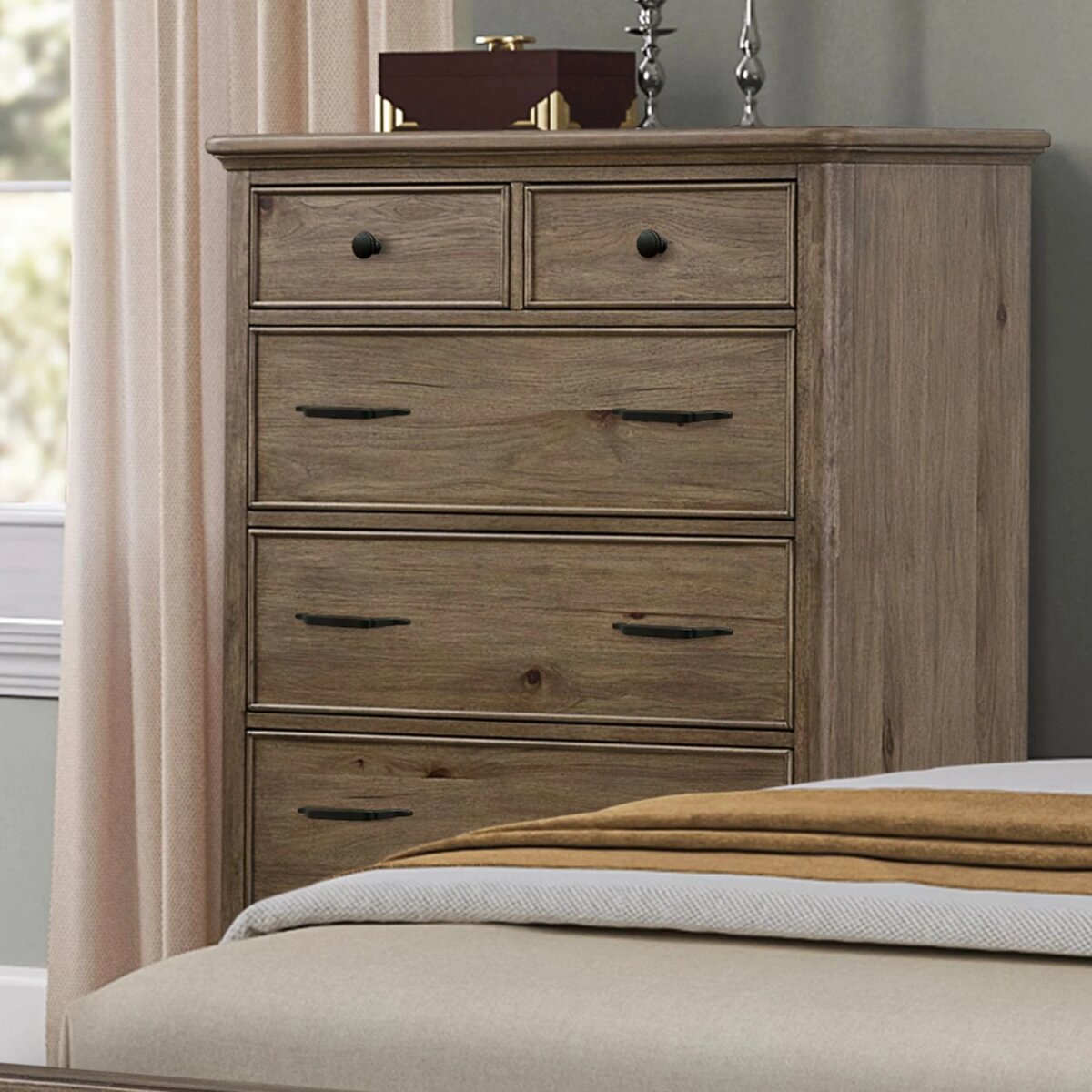 b586f54405c9ed37a8d1b100291e5806 6 Drawer Chest - Image 1