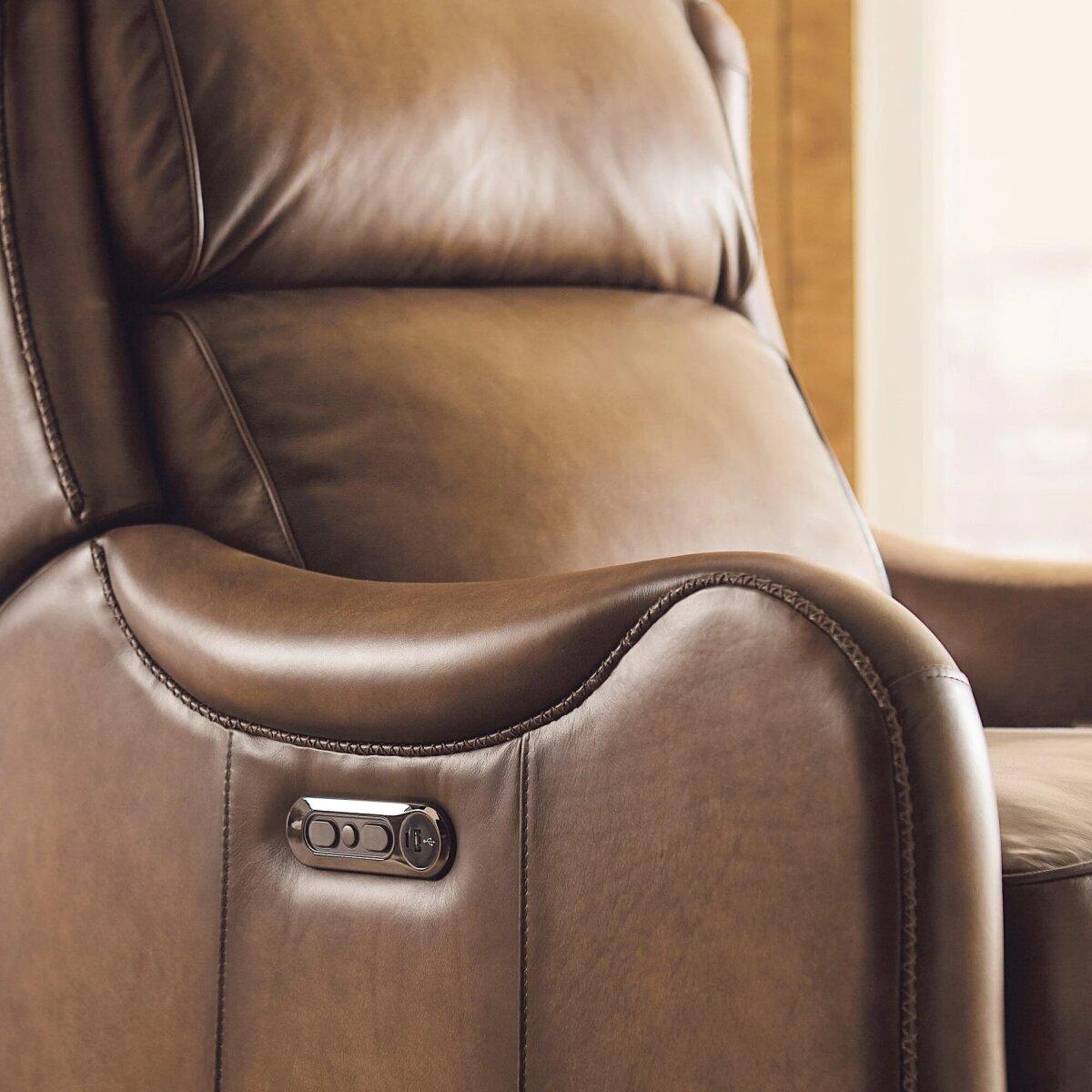 f69950b41f78359d8961d4f0efc006d7 Carrington Power Recliner w/Power Headrest - Image 1