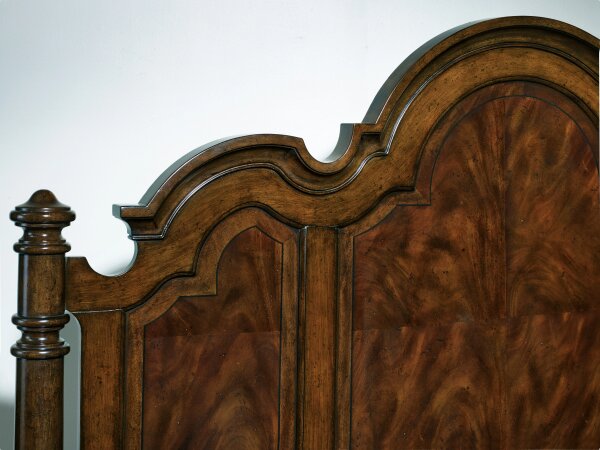 Leesburg California King Poster Bed - Image 3