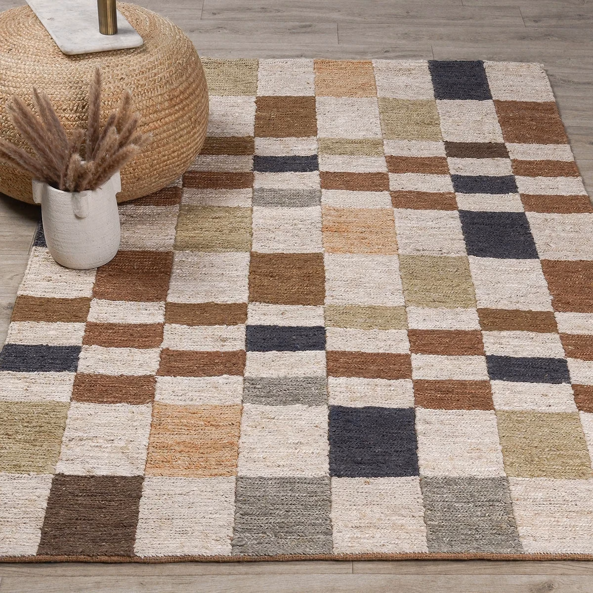 ce4e9be53f26d20258cf713922db18ed Soumak Jute Rug - Check Natural Multi - Image 1